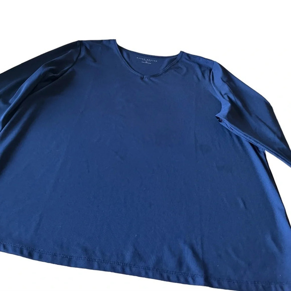 Susan Graver Essentials long sleeved top, size 2X - Picture 1 of 3